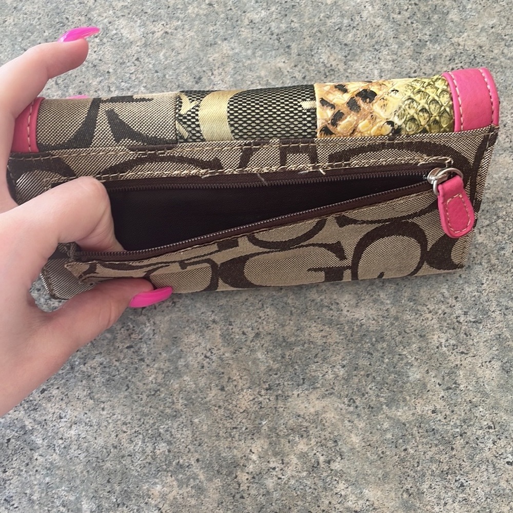 GUESS vintage wallet
